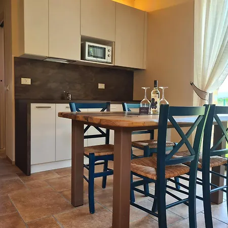 Apartment Appartamentino In Az Agricola Le Vigne Del Moretto Castelnuovo del Garda